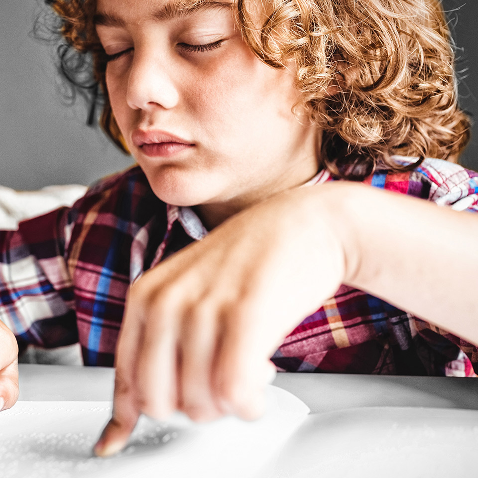 Blindeninstitutsstiftung In den Einrichtungen der Blindeninstitutsstiftung leben und lernen Kinder, Jugendliche und junge Erwachsene, die blind oder sehbehindert sind, sowie Unterstützungsbedarf in ihrer geistigen Entwicklung haben. Die Stiftung Wohnhilfe hat den Neubau einer Wohn- und Förderstätte für blinde und sehbehinderte Menschen mit hohem Assistenzbedarf finanziell unterstützt.