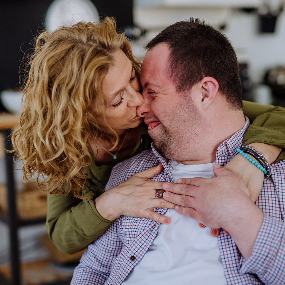 Wilfried-Jeurink-Stiftung Die Wilfried-Jeurink-Stiftung verfolgt das Ziel Menschen mit einer geistigen Behinderung eine weitgehend eigenständige und selbstbestimmte Lebensführung zu ermöglichen. Die Stiftung Wohnhilfe hat den Neubau einer besonderen Wohnform für junge Erwachsene mit einer geistigen Behinderung und hohem Assistenzbedarf finanziell unterstützt.